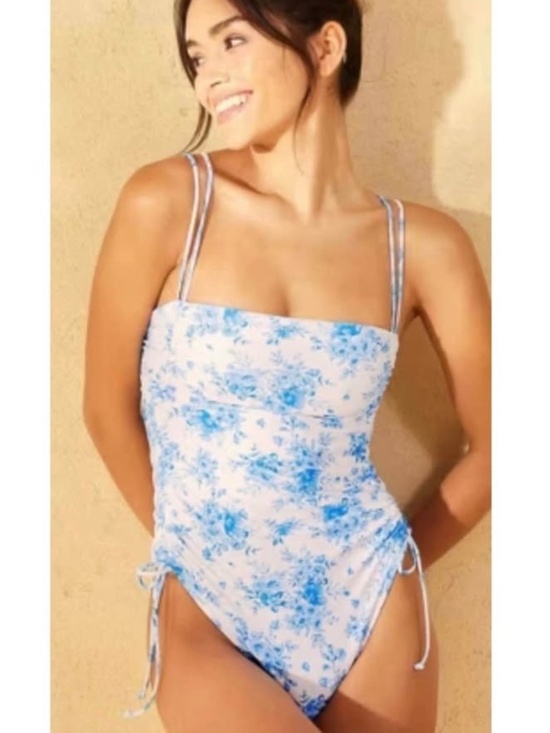wild fable Other - Wild Fable White and Blue Floral One Piece Swimsuit